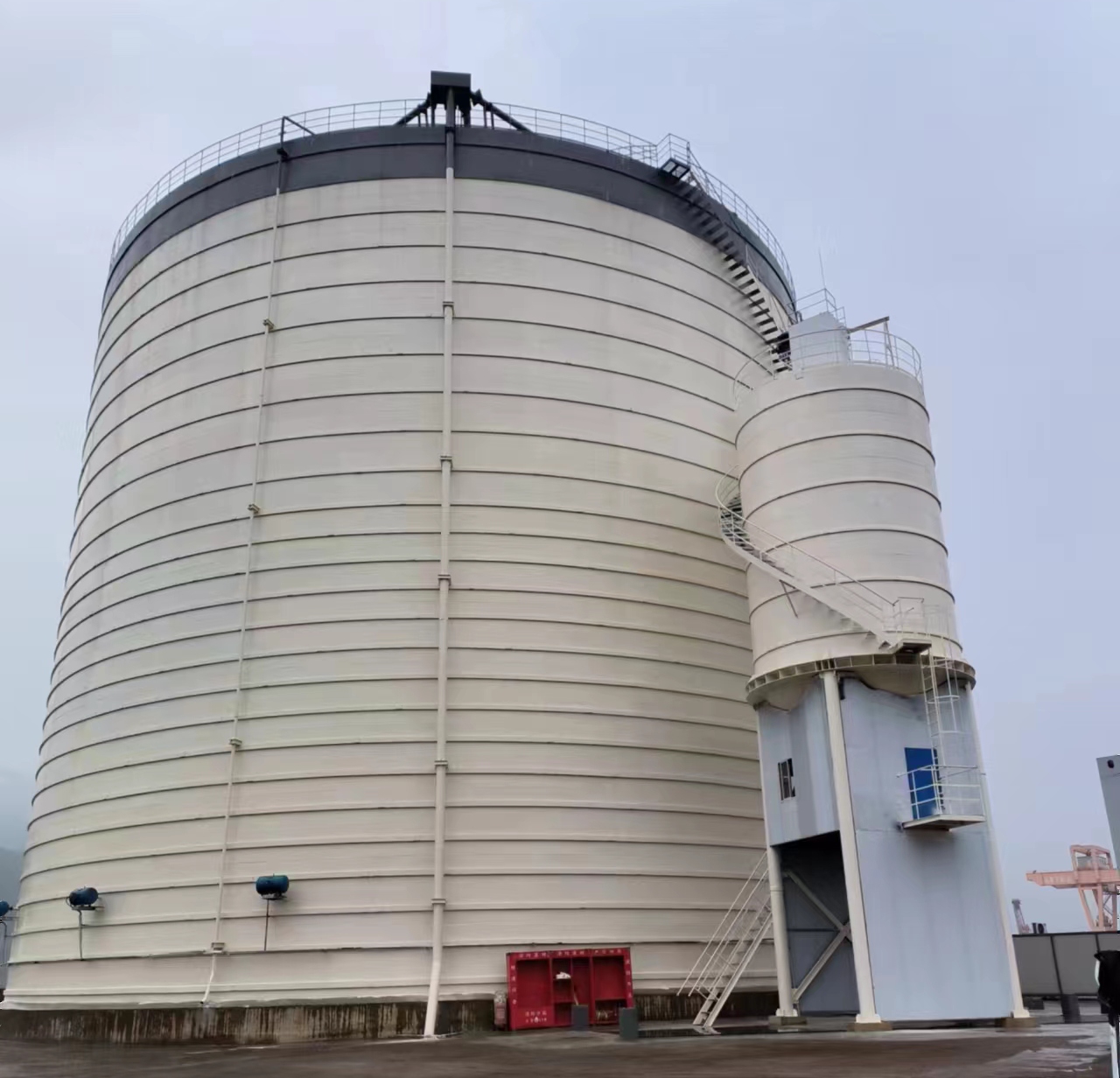 恒山10万吨水泥钢板库